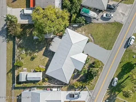 9905 Holly Street Sebastian FL 32976