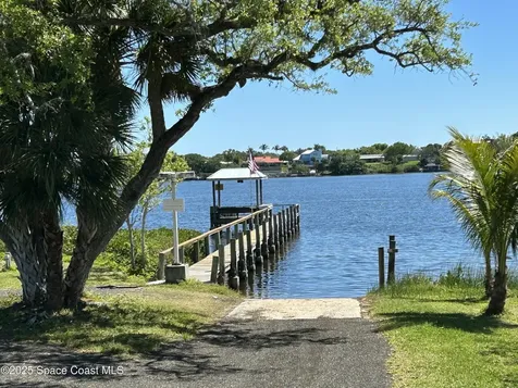 9905 Holly Street Sebastian FL 32976