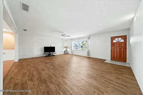 9905 Holly Street Sebastian FL 32976