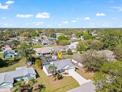 814 Hanau Avenue NW Palm Bay FL 32907