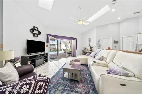 814 Hanau Avenue NW Palm Bay FL 32907