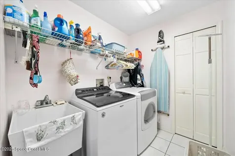 814 Hanau Avenue NW Palm Bay FL 32907