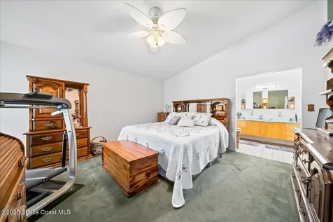 814 Hanau Avenue NW Palm Bay FL 32907