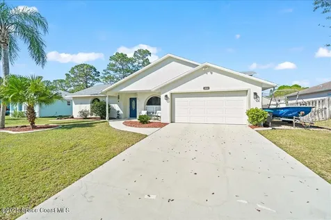 814 Hanau Avenue NW Palm Bay FL 32907