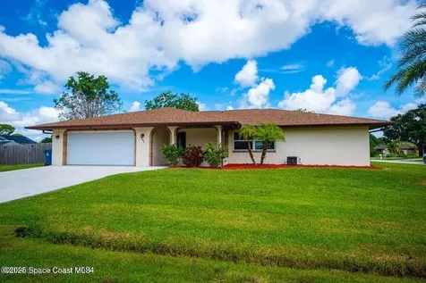 391 Huntsville Street NE Palm Bay FL 32907