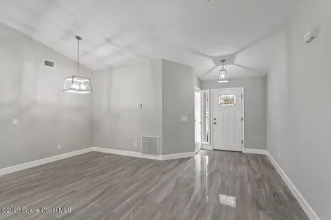 1498 Beche Street SE Palm Bay FL 32909