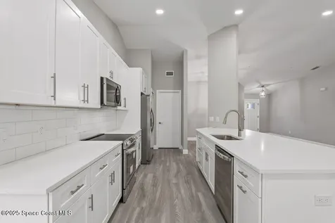 1498 Beche Street SE Palm Bay FL 32909