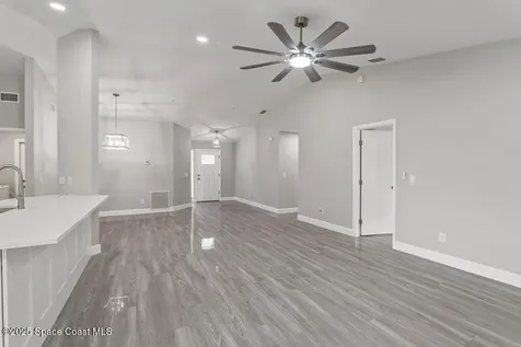 1498 Beche Street SE Palm Bay FL 32909