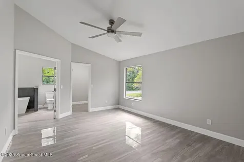 1498 Beche Street SE Palm Bay FL 32909