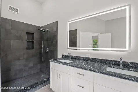 1498 Beche Street SE Palm Bay FL 32909