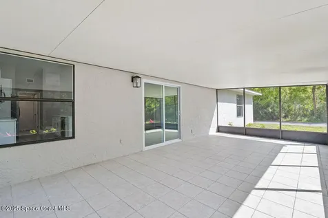 1498 Beche Street SE Palm Bay FL 32909