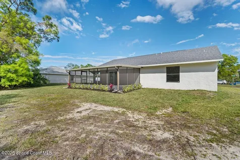 1498 Beche Street SE Palm Bay FL 32909