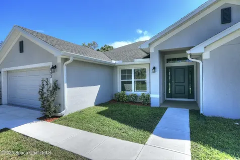 582 Caravan Terrace Sebastian FL 32958