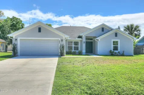 582 Caravan Terrace Sebastian FL 32958