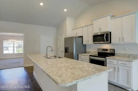 582 Caravan Terrace Sebastian FL 32958
