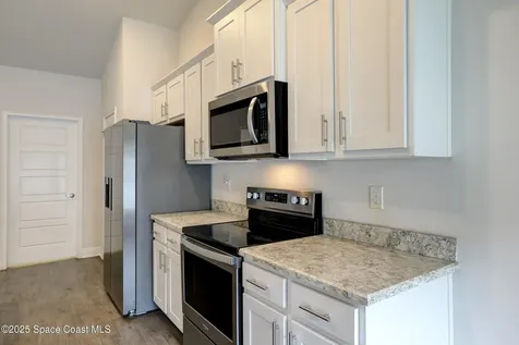 582 Caravan Terrace Sebastian FL 32958