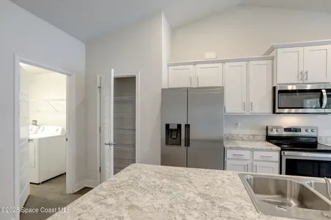 582 Caravan Terrace Sebastian FL 32958