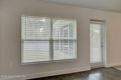 582 Caravan Terrace Sebastian FL 32958