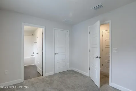 582 Caravan Terrace Sebastian FL 32958