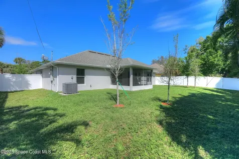 582 Caravan Terrace Sebastian FL 32958