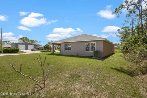 401 Ocala Street SW Palm Bay FL 32908
