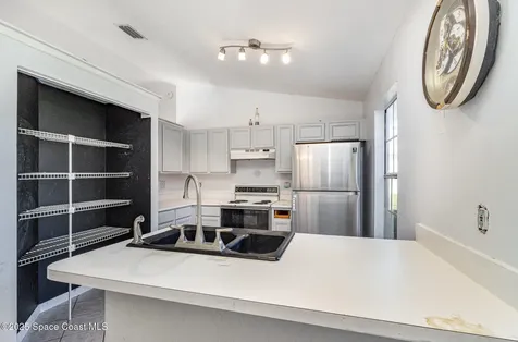 411 Katella Avenue NW Palm Bay FL 32907