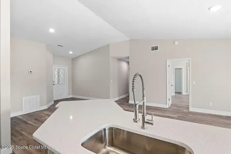1626 Glendale Avenue NW Palm Bay FL 32907