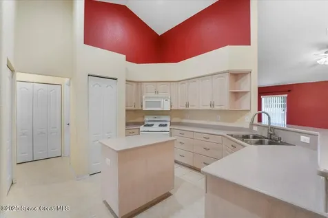 1560 Banana Drive Titusville FL 32780