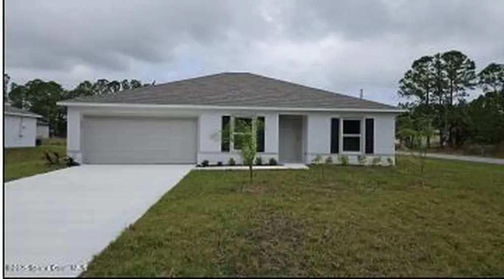 699 Flynn Street SE Palm Bay FL 32909