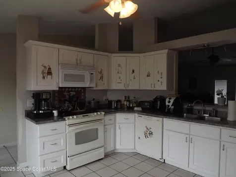 3259 Weyburn Avenue SE Palm Bay FL 32909