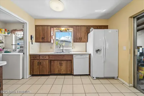 300 Richland Avenue Merritt Island FL 32953