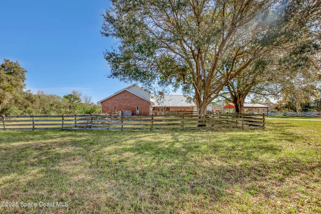 5005 Us Highway 1 Mims FL 32754