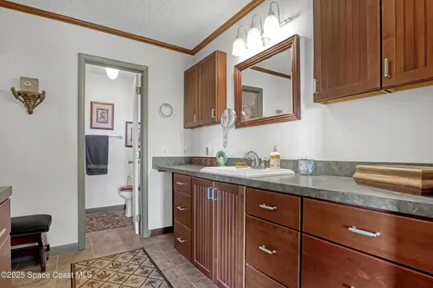 5005 Us Highway 1 Mims FL 32754
