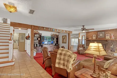 5005 Us Highway 1 Mims FL 32754