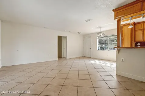 305 W Arlington Street Satellite Beach FL 32937