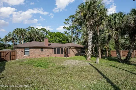 1330 Seabreeze Street SW Palm Bay FL 32908