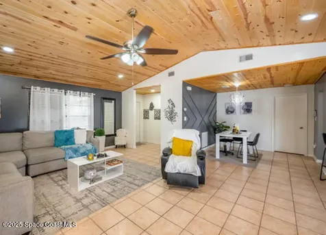 1330 Seabreeze Street SW Palm Bay FL 32908