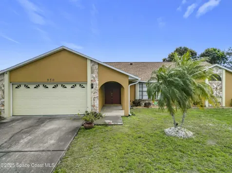 950 Grainger Street SE Palm Bay FL 32909