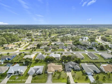 950 Grainger Street SE Palm Bay FL 32909