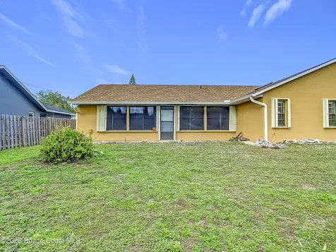 950 Grainger Street SE Palm Bay FL 32909