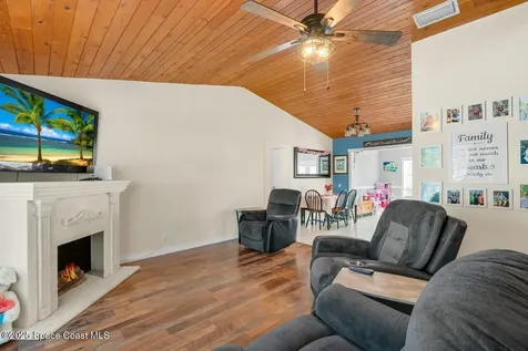 1440 16th Court SW Vero Beach FL 32962
