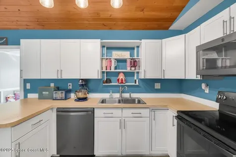 1440 16th Court SW Vero Beach FL 32962