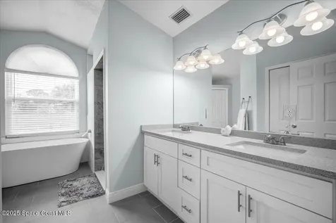 1406 Kaslo Circle NW Palm Bay FL 32907