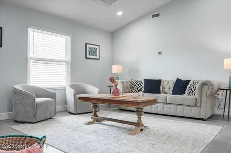 1406 Kaslo Circle NW Palm Bay FL 32907