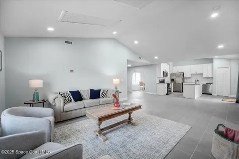 1406 Kaslo Circle NW Palm Bay FL 32907