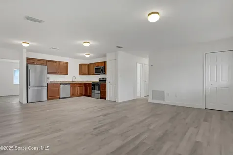 282 Hollywood Boulevard Melbourne FL 32904