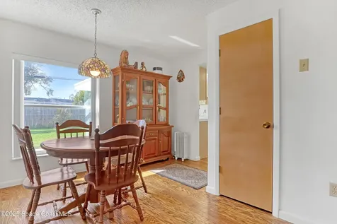 572 Westminster Avenue Melbourne FL 32935