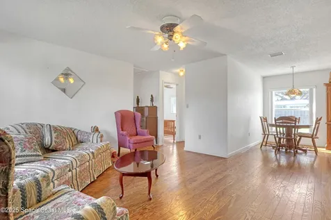 572 Westminster Avenue Melbourne FL 32935