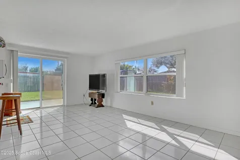 572 Westminster Avenue Melbourne FL 32935