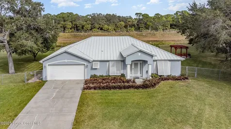 207 Fernandina Street NW Palm Bay FL 32907
